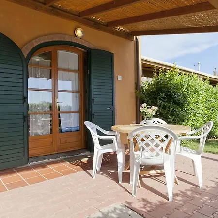 Borgo Guglielmo Aparthotel