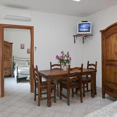 شقة فندقية Borgo Guglielmo مارينا دي سيسينا